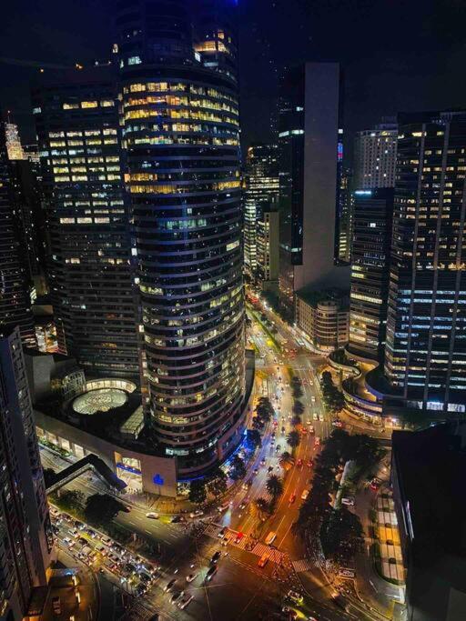 Air Residences Makati - Fully Furnished Condo With Skyline Views! Манила Екстериор снимка